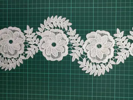 Water-soluble lace, leaf and flower lace Water-soluble lace, leaf and flower lace